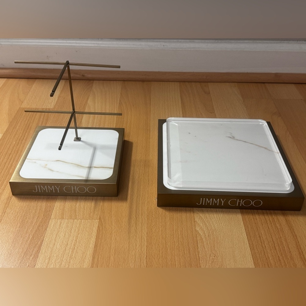 Jimmy Choo Retail Glasses/Accessories Display Stand & Tray - Picture 2 of 3